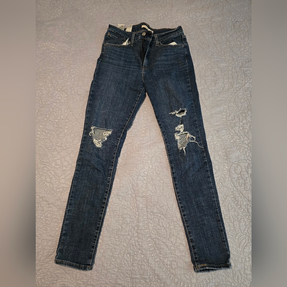 Levi's Dark Blue Distressed 721 High Rise Skinny Jeans